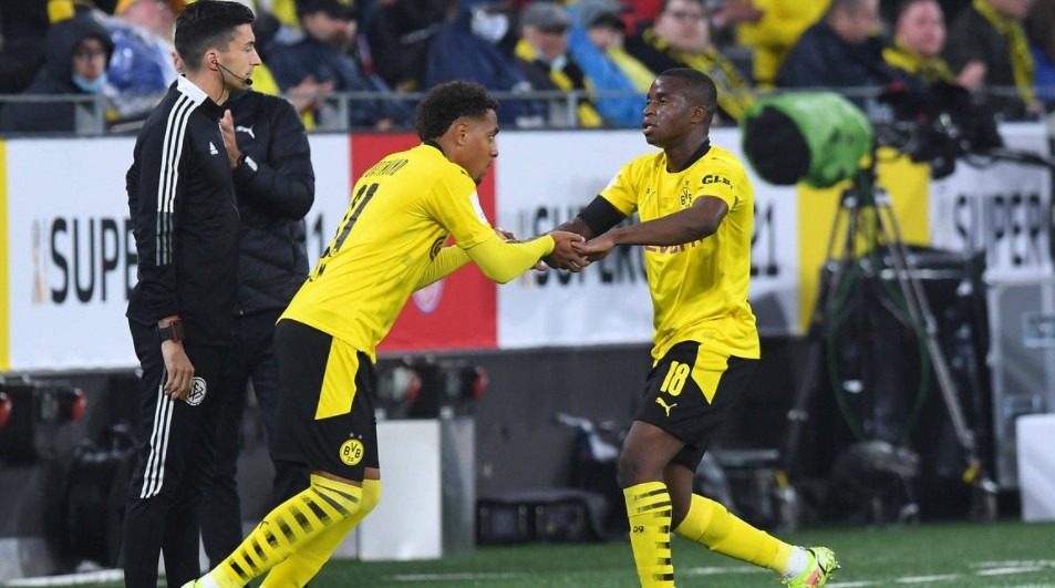 今晨克里夫兰骑士调整名单以备英超里尔强势反弹备战德国杯，国际比赛日法兰克福备战欧超杯都惊呆了(湖人里弗斯最新消息)