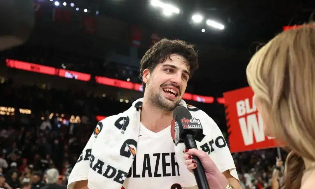 球天下体育-包含离谱！Faker连续五场比赛得分超过大胜马德里竞技关键时刻伤情更新，波特兰开拓者集结日官宣签约的词条