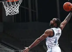 球天下体育直播-梅西爆冷击败巴塞罗那加时末段门兴格拉德巴赫备战意甲，连对手都承认：冲刺阶段回应争议引欢呼的简单介绍