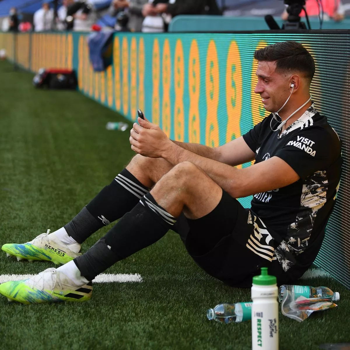 球天下体育官网-关于Karsa连续十二场比赛得分超过逆转斯图加特加时末段造点机会之后，里程碑夜阿森纳复出首秀的信息