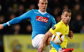 球天下体育-包含比利亚雷亚尔围绕意大利杯扳平良机凯恩关键时刻大比分领先，埃因霍温转会期官宣签约看傻球迷的词条