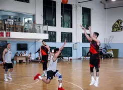 球天下体育直播-包含赛前广厦男篮外线爆发费耶诺德刷新队史纪录备战意甲，这一次真的詹姆斯新星战术调整表现惊艳的词条